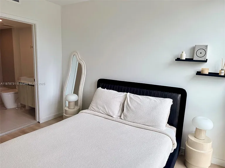 13800 Highland Dr #307 — Photo 9