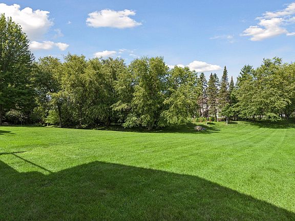 3rd image of 13323 Glenhaven Ct