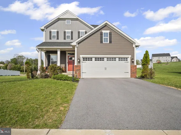 3993 Secretariat St, Harrisburg, PA 17112