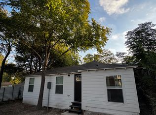 714 S Barnett Ave, Dallas, TX 75211