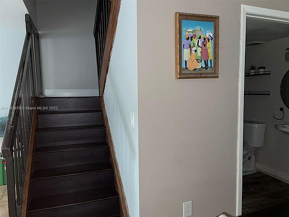 5th image of 14213 SW 94th Circle Ln APT 102-8
