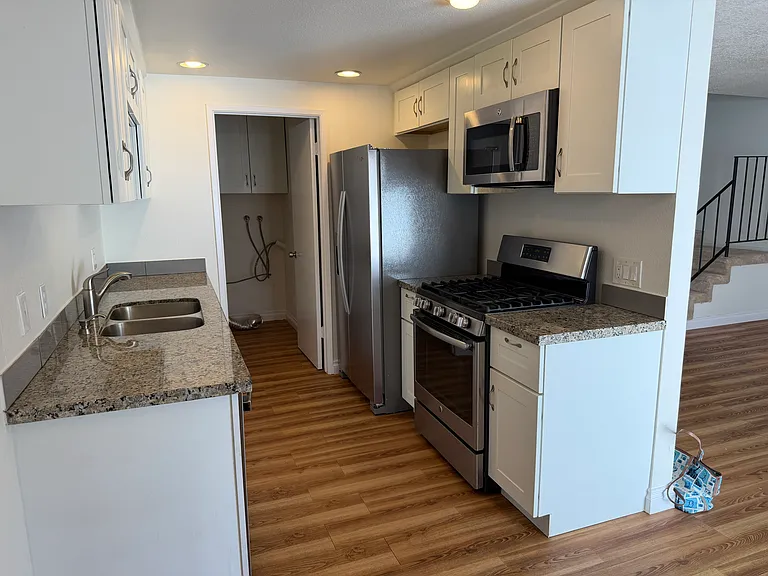 6473 Shady Lawn Dr #6 — Photo 7