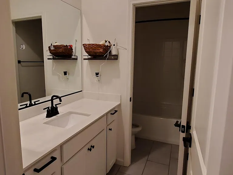 2433 Buzz Aldrin Way — Photo 42