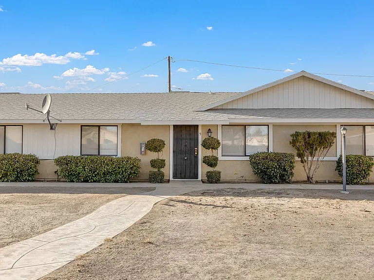 15360 Sequoia St — Photo 15