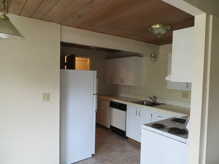 Highland Drive — Photo 77
