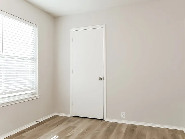 4004 Sonoma Dr — Photo 14
