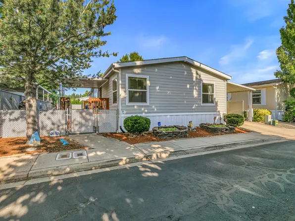 2552 Thorn Oak Dr Space 72, Medford, OR 97501