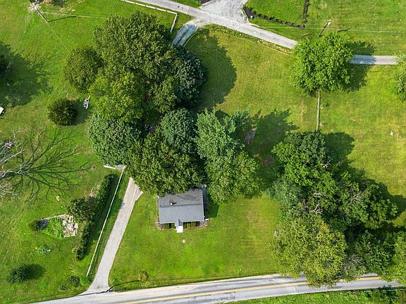 2nd image of 12701 Lewisdale Rd
