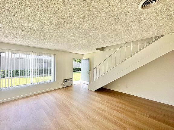 3rd image of 13112 Cypress St #3B-2Ba-1300Sqft