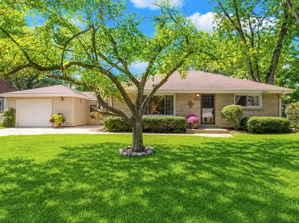4537 N 101st STREET, Wauwatosa, WI 53225