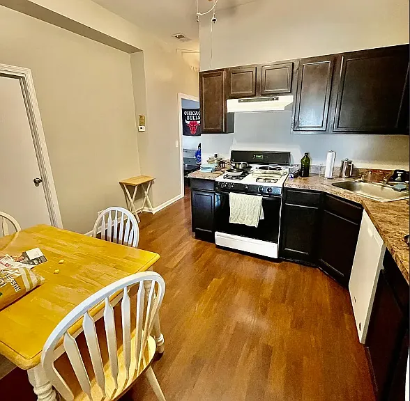 3848 W Roscoe St #1 — Photo 6