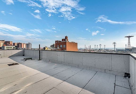 5th image of 2873 W 17th St #5B