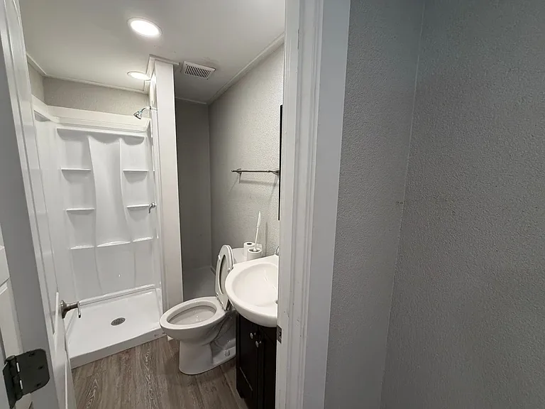 116 Burnett Rd — Photo 38