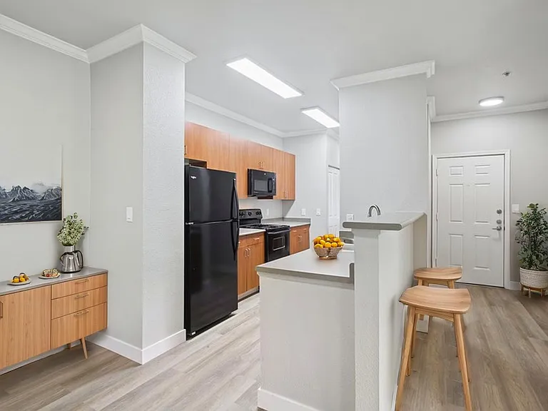 Waterstone Apartments — Photo 2