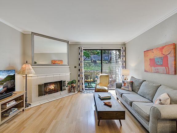 3rd image of 1804 Capital Pkwy APT 18