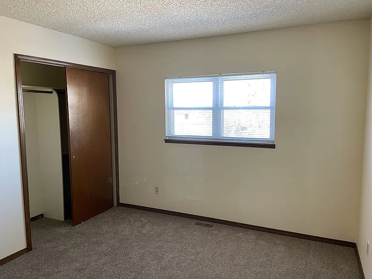 6247 Chantilly Pl — Photo 10