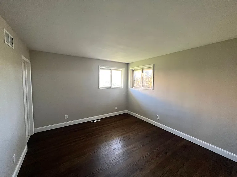 1320 E Livingston St — Photo 7