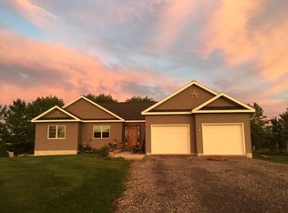 41 Sparrowhawk Point Rd, Lisbon, NY 13658