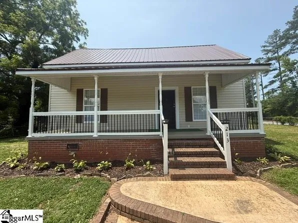 213 Magnolia St, Clinton, SC 29325