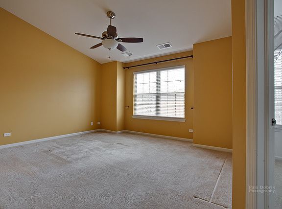 3rd image of 420 N Eric Dr