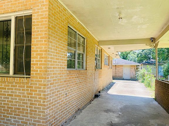 3rd image of 2758 Badley Rd