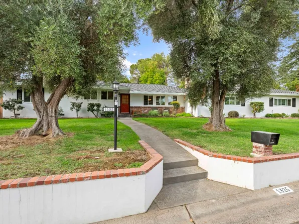 1325 Philomene Ct, Carmichael, CA 95608