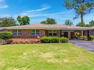 36 Flag Rd, Little Rock, AR 72205