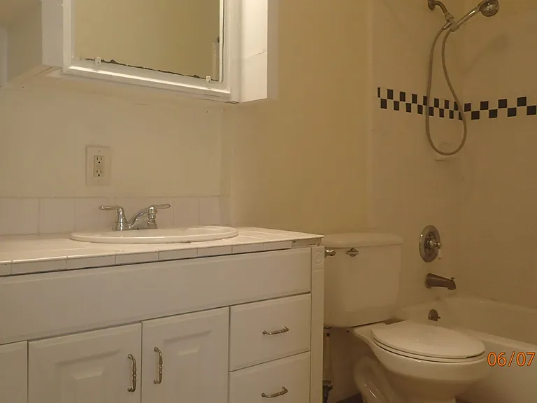 5923 Worth St — Photo 5