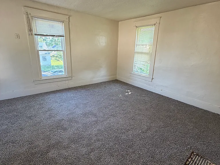 1135 W Taylor St — Photo 10