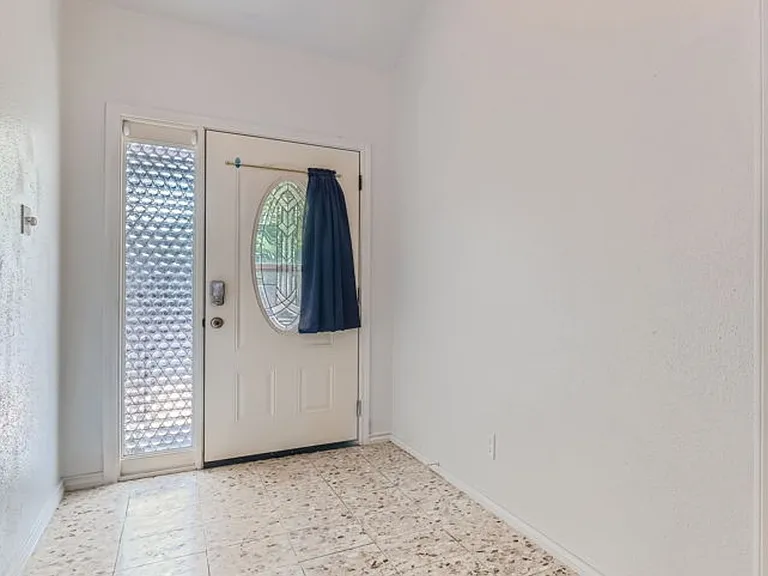 6422 Honey Hl — Photo 4