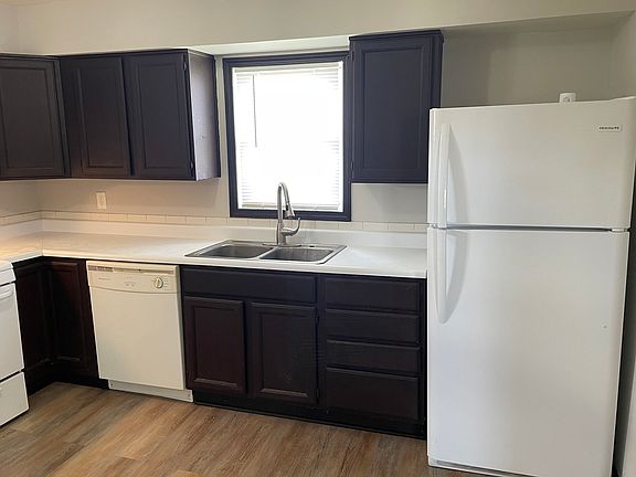 4th image of 22434 Brookwood Dr