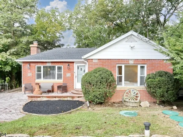 20 Crag Place, Ringwood Boro, NJ 07456