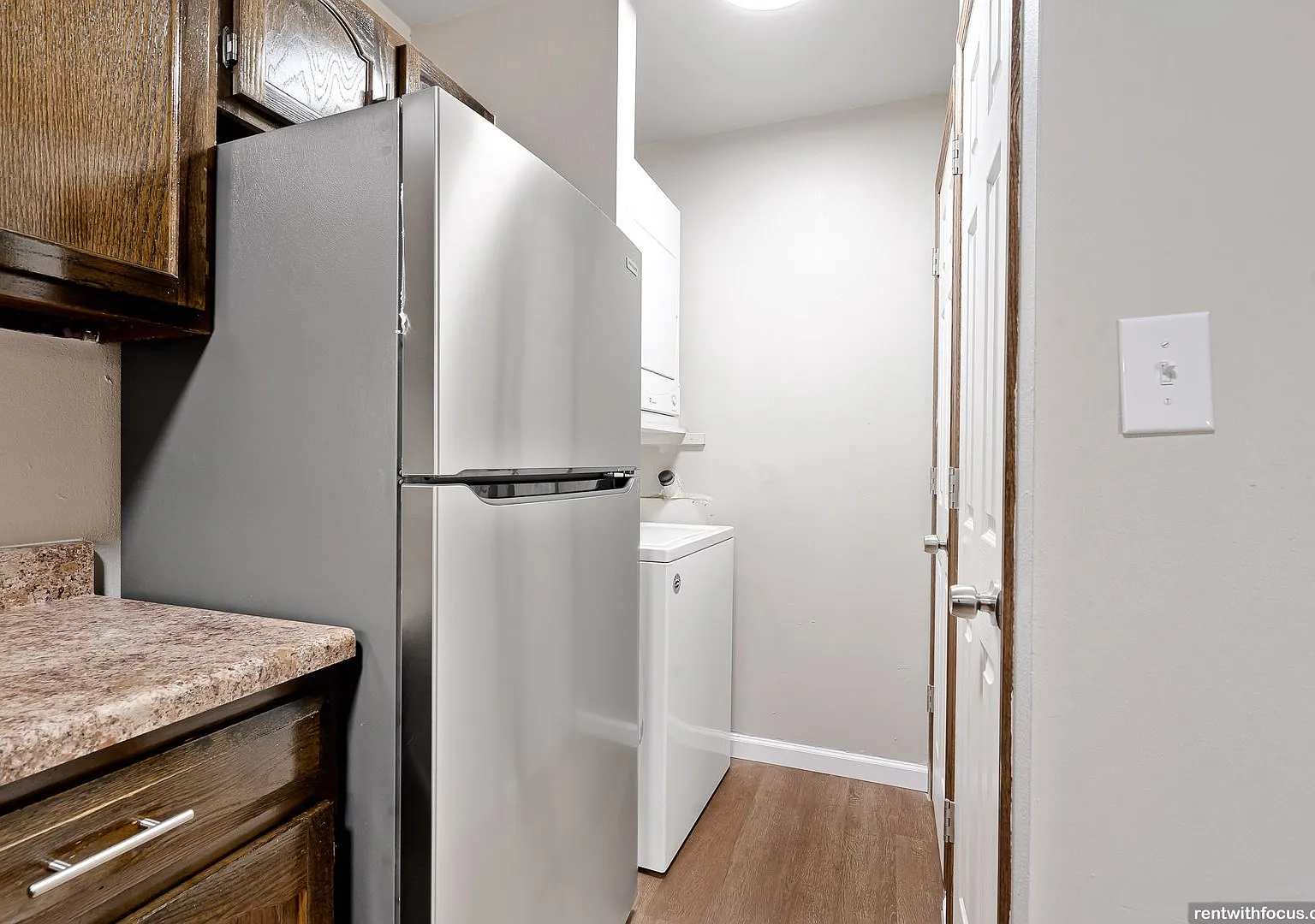 Apple Ridge Townhomes - 8827 — Photo 3