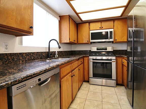 5th image of 129 N Craig Ave APT 5