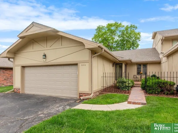 6024 Oakcrest Plz #13, Omaha, NE 68137