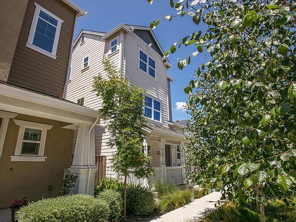 2nd image of 798 Cannery Pl