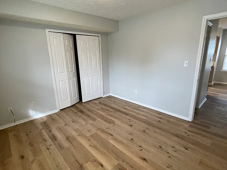 2536 Lake Shore Point — Photo 5