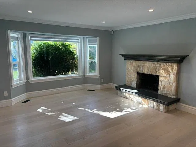 4 bed, 2679 sqft, $3,999 — Photo 3