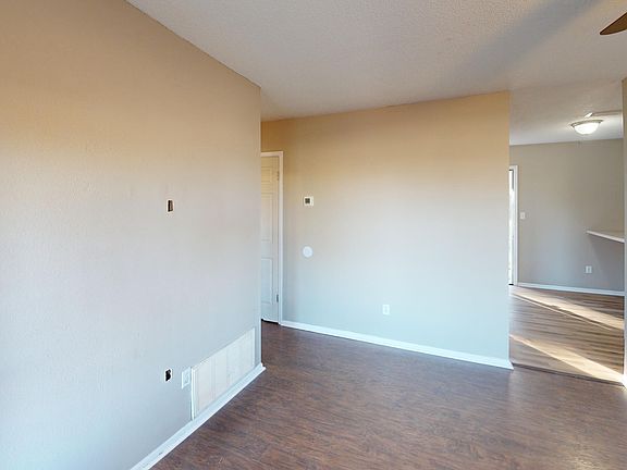 4th image of 8410 Western Way Dr