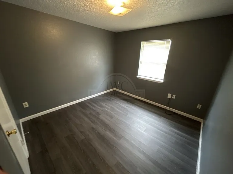 2011 Windward Dr — Photo 10