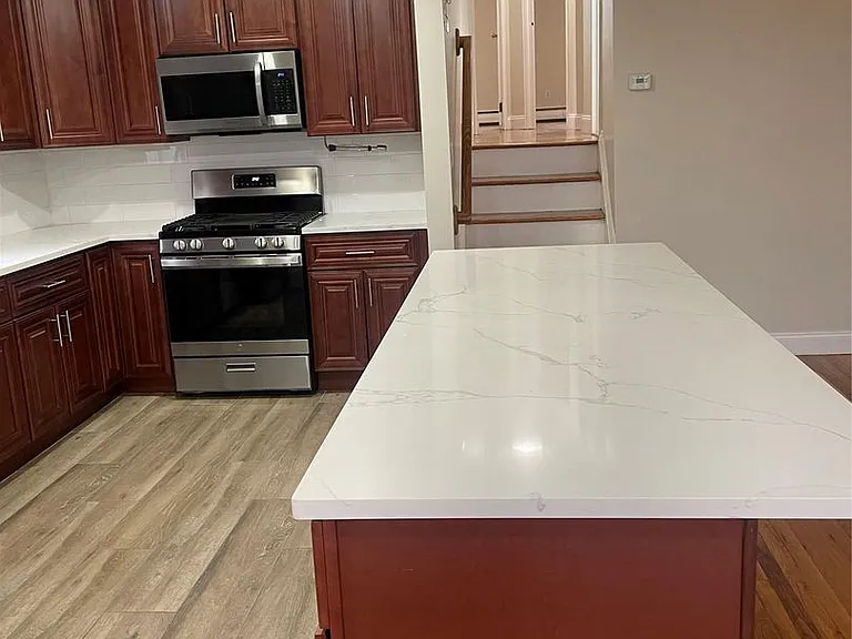 1226 Bergen Ave #3 — Photo 3