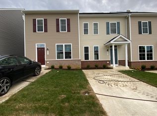205 Brooks Cir, Winchester, VA 22601