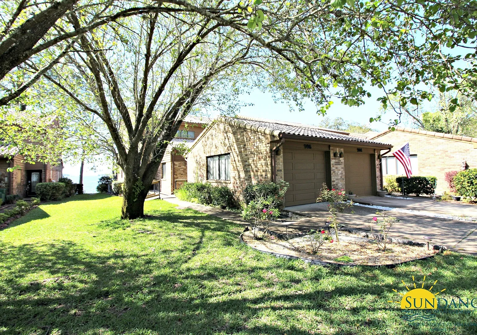 Gorgeous Waterfront Home in Niceville with Boat Dock! — Photo 3
