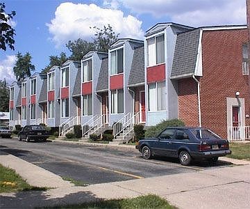 1st image of 150 W 8th Ave