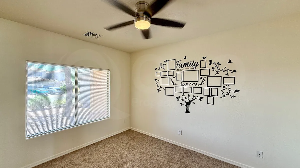 3 bed, 2.5 bath, 2437 sqft, $2,500 — Photo 4