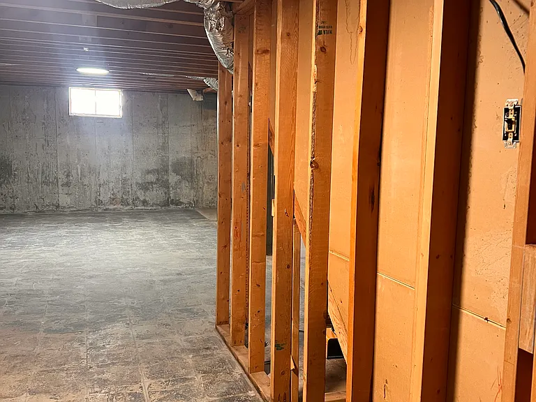 924 Claiborne Ave — Photo 11
