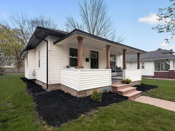 209 N Sunnyside Ave, South Bend, IN 46617