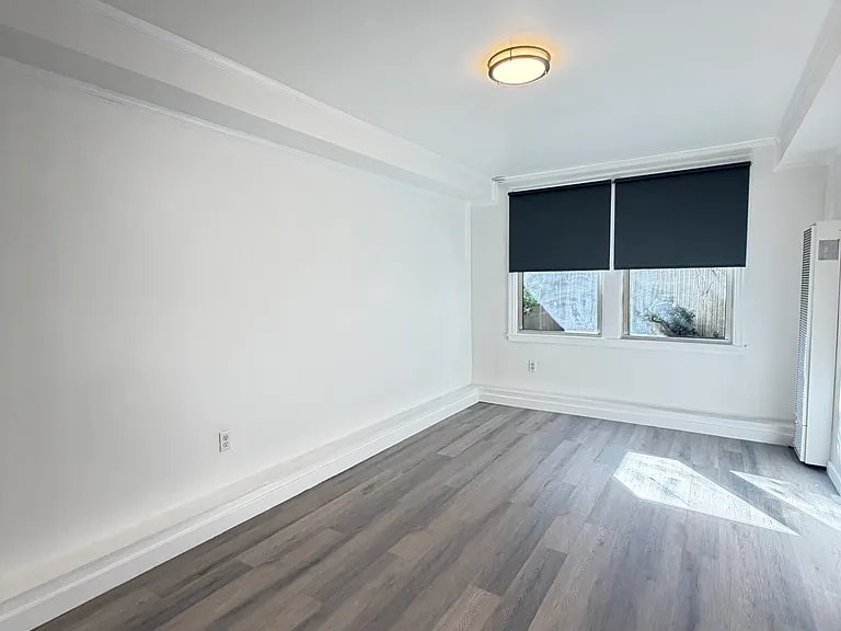 73 Cervantes Blvd #B — Photo 12