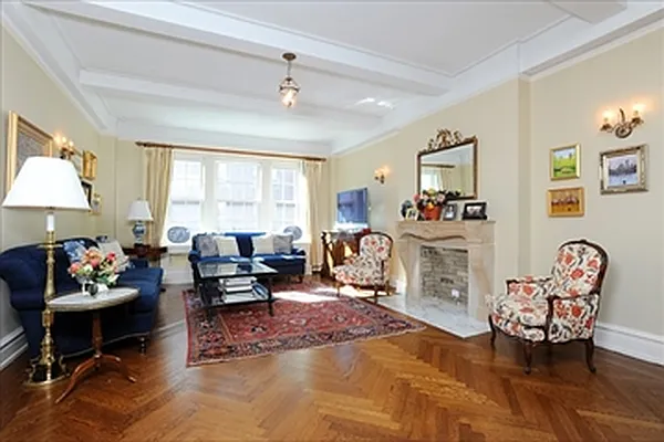 Sold by Kleier Residential | media 21