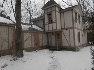 688 N Mulford Rd, Rockford, IL 61107